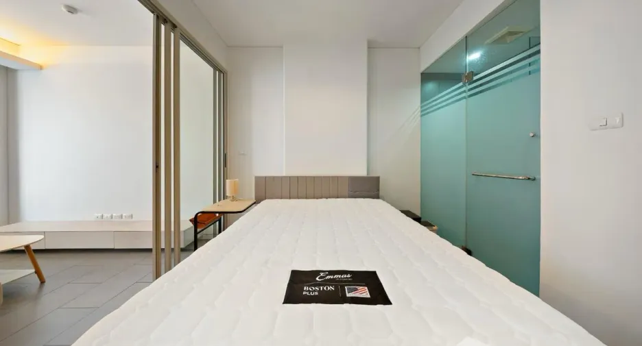 For rent 1 bed condo in Phaya Thai, Bangkok
