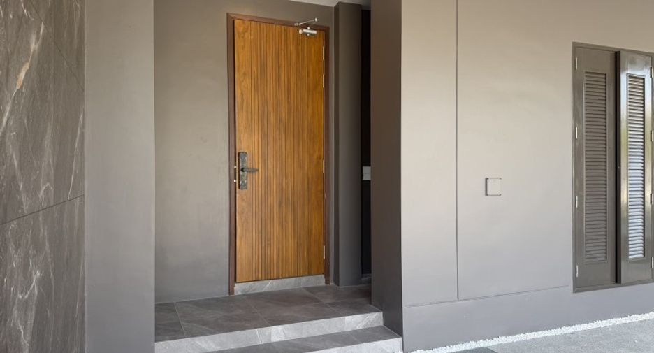 For sale 4 ベッドルーム house in Bang Lamung, Chonburi