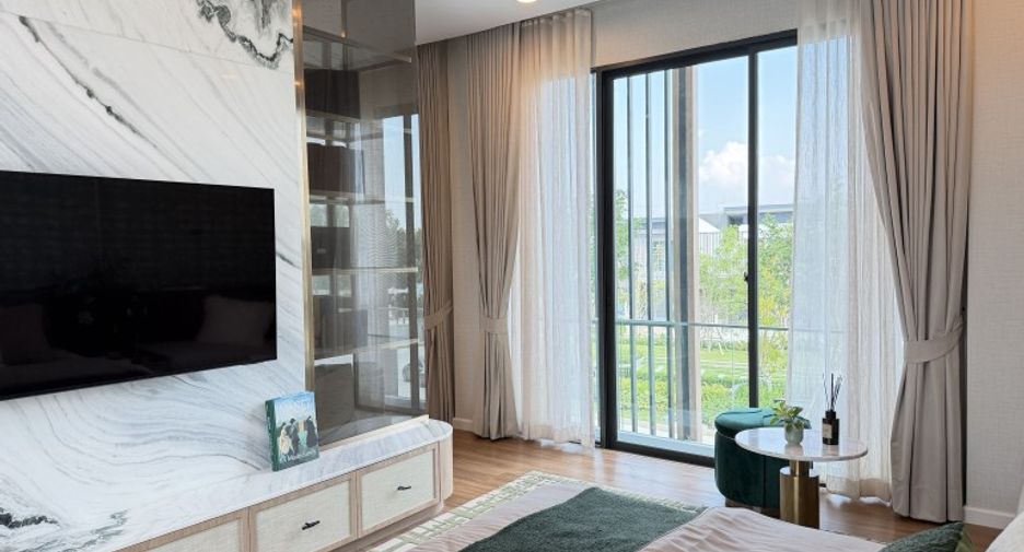 For sale 4 ベッドルーム house in Bang Lamung, Chonburi