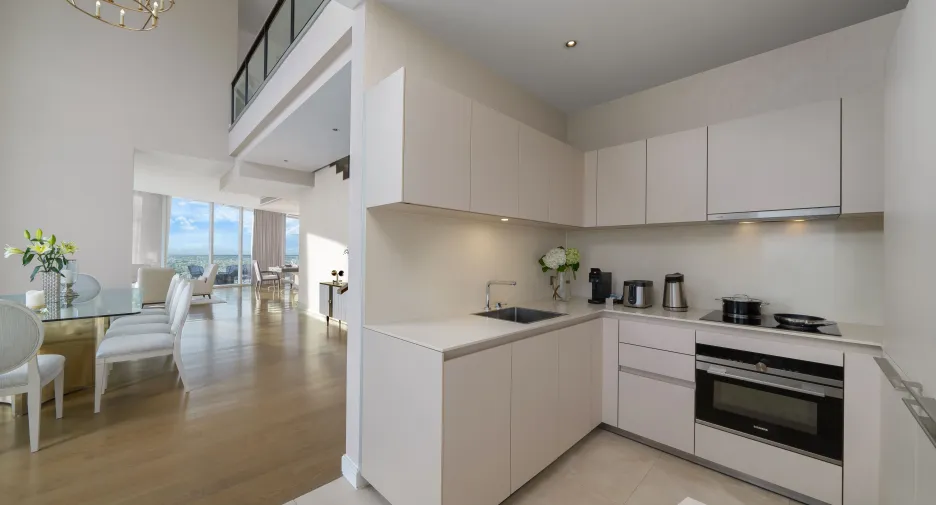 Wohnung zur Miete mit 3 Zimmer in Pathum Wan, Bangkok