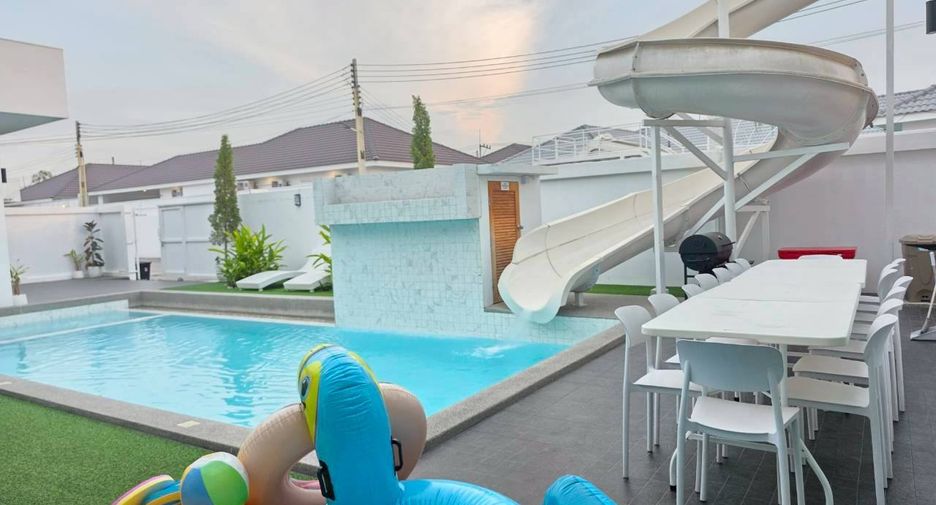 Casa en venta de 5 habitaciones en Bang Lamung, Chonburi