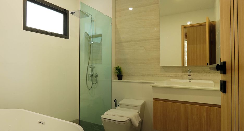 Haus zum Kauf mit 4 Zimmer in Bang Lamung, Chonburi