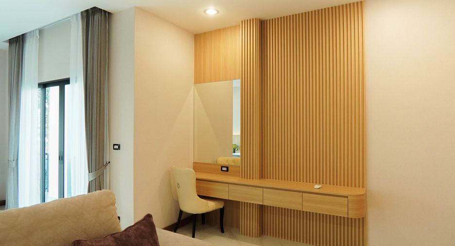 Haus zum Kauf mit 4 Zimmer in Bang Lamung, Chonburi