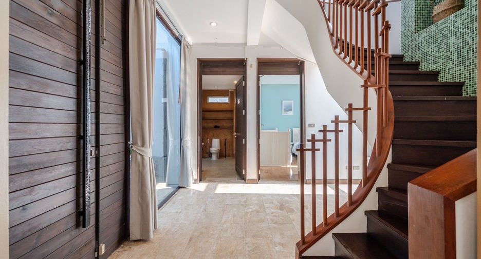 For rent 4 ベッドルーム house in Sattahip, Chonburi