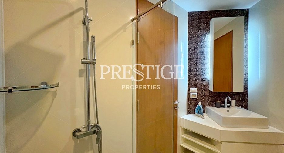 For sale and for rent 2 bedrooms condo in Bang Lamung, Chonburi