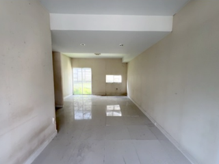 Casa adosada en venta de 3 habitaciones en Bang Phli, Samut Prakan