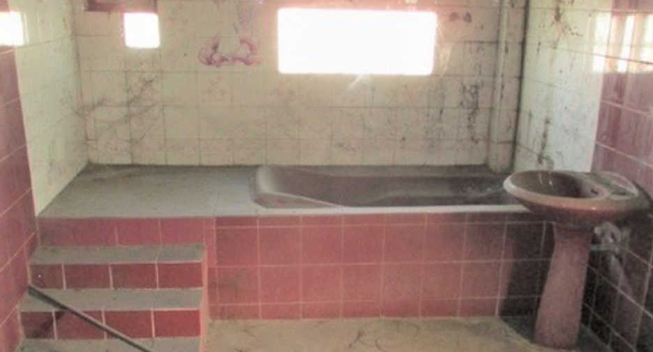 For sale 1 bed retail Space in Bang Phli, Samut Prakan