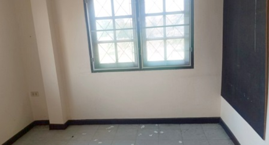 For sale 3 bedrooms house in Lat Lum Kaeo, Pathum Thani