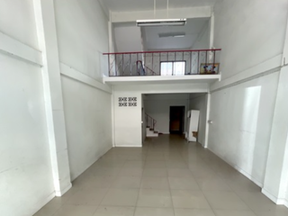 For sale 1 bed retail Space in Lam Luk Ka, Pathum Thani
