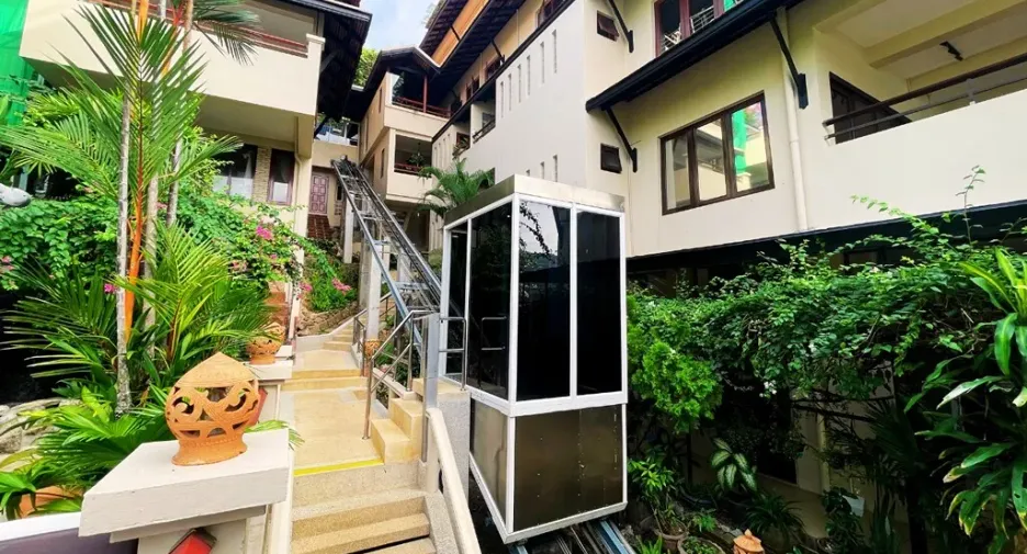 For rent 2 bedrooms apartment in Mueang Phuket, Phuket