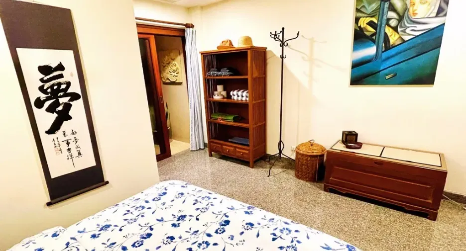 For rent 2 bedrooms apartment in Mueang Phuket, Phuket