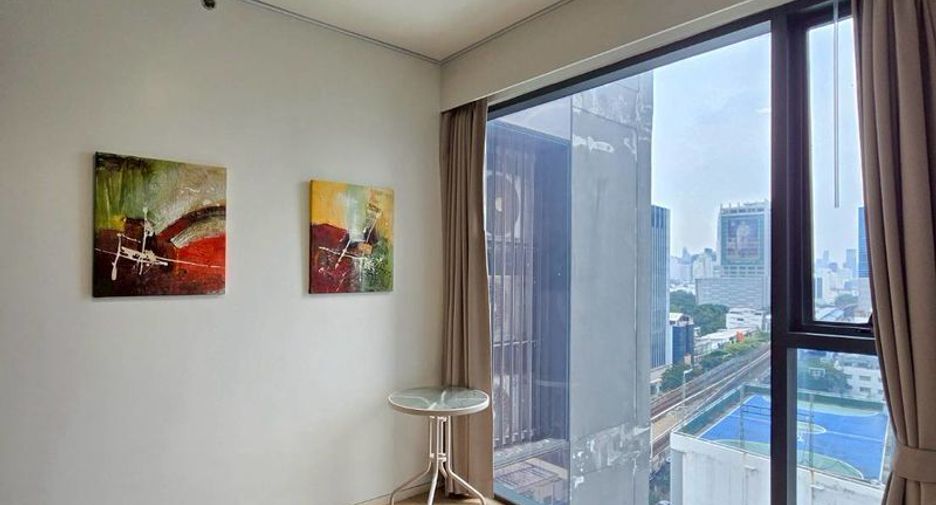 For rent 2 bedrooms condo in Phaya Thai, Bangkok