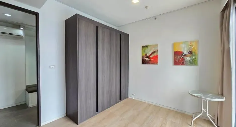 For rent 2 bedrooms condo in Phaya Thai, Bangkok