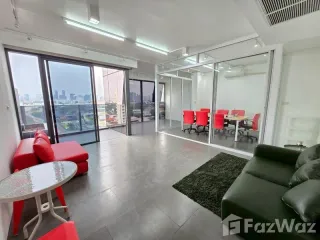 Condo en alquiler de 2 habitaciones en Phaya Thai, Bangkok