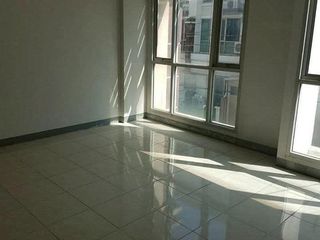 For sale and for rent 4 bedrooms retail Space in Lat Krabang, Bangkok