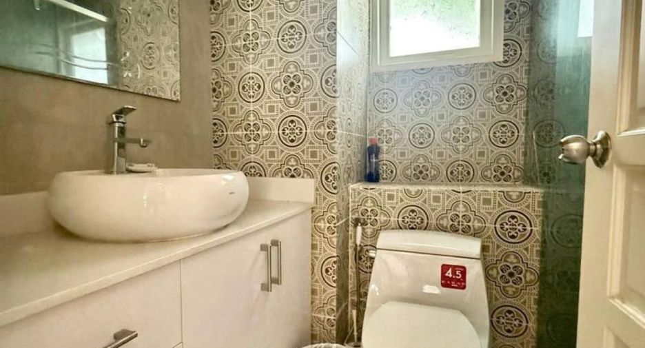 For sale 2 bedrooms condo in Jomtien, Pattaya