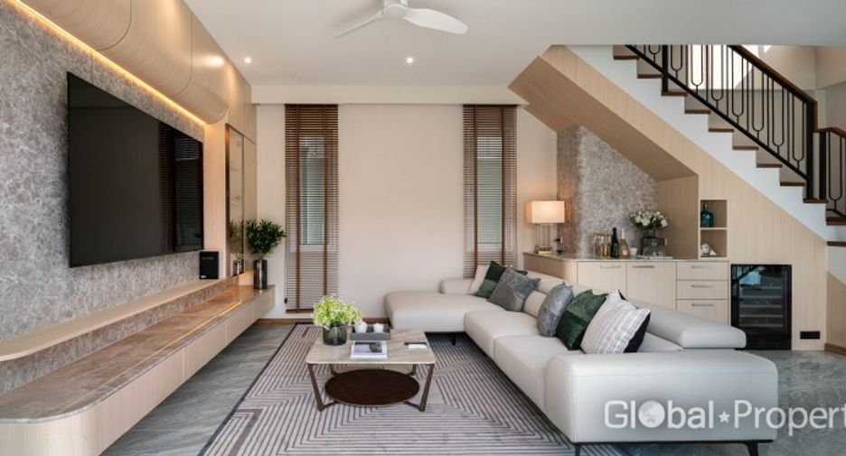 For sale 7 ベッドルーム house in Bang Lamung, Chonburi