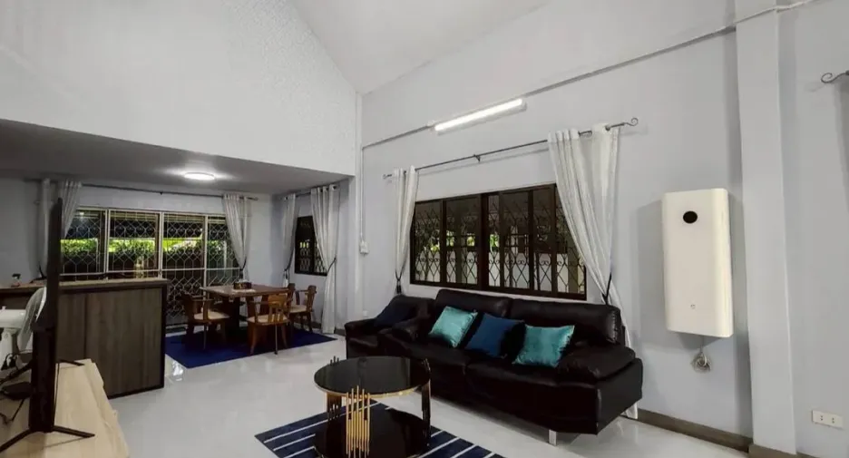 For sale 3 bedrooms house in Mueang Chiang Mai, Chiang Mai