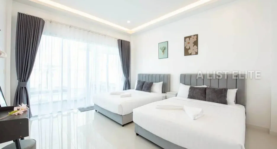 Casa en alquiler de 5 habitaciones en Bang Lamung, Chonburi