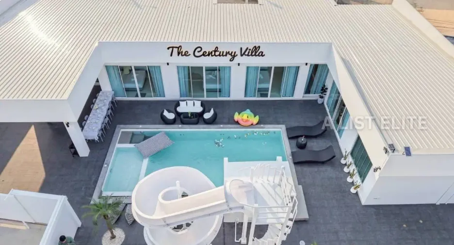 Casa en alquiler de 5 habitaciones en Bang Lamung, Chonburi