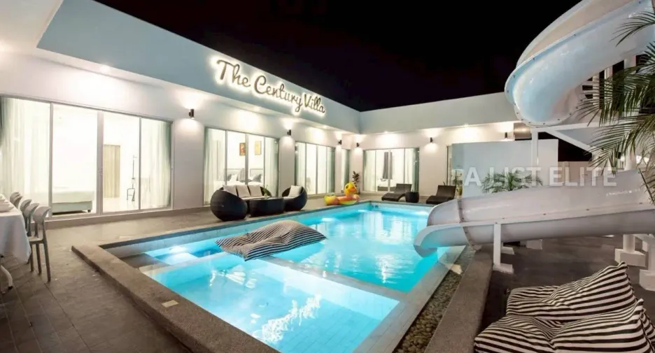 Casa en alquiler de 5 habitaciones en Bang Lamung, Chonburi