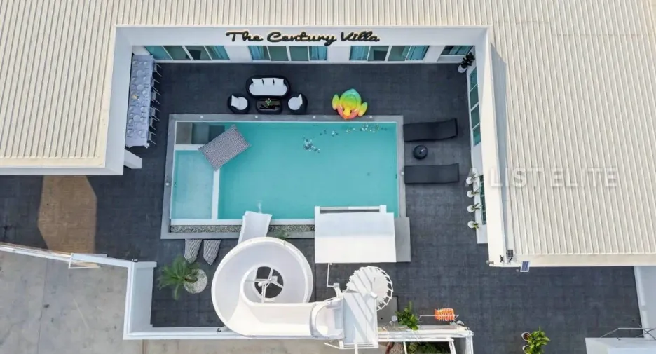 Casa en alquiler de 5 habitaciones en Bang Lamung, Chonburi