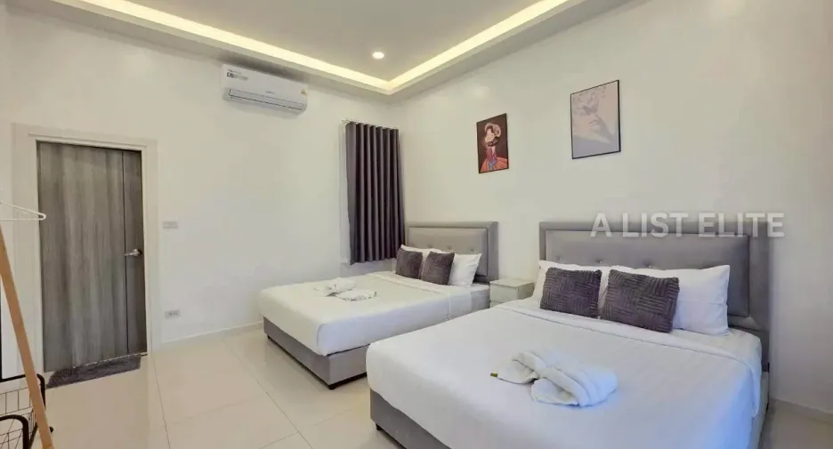 Casa en alquiler de 5 habitaciones en Bang Lamung, Chonburi