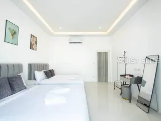 À louer 5 chambres maison à Bang Lamung, Chonburi