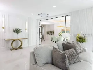 Haus zur Miete mit 3 Zimmer in Bang Lamung, Chonburi