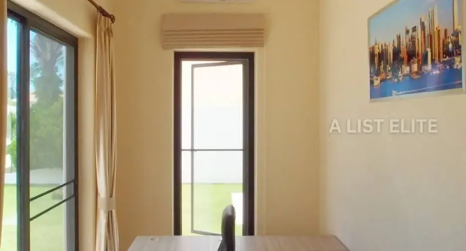 For sale 4 ベッドルーム house in Bang Lamung, Chonburi