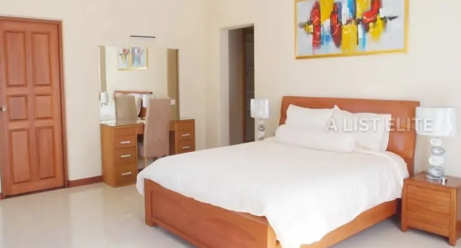 For sale 4 ベッドルーム house in Bang Lamung, Chonburi
