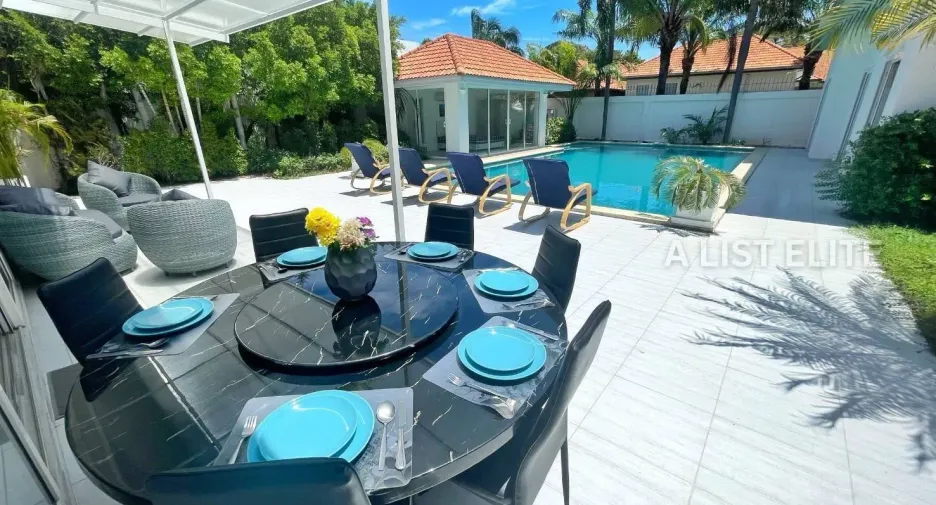 For rent 10 bedrooms house in Pratumnak, Pattaya