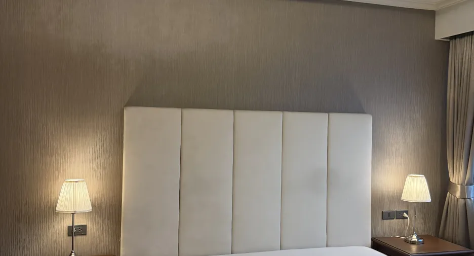 For rent 2 bedrooms condo in Pathum Wan, Bangkok