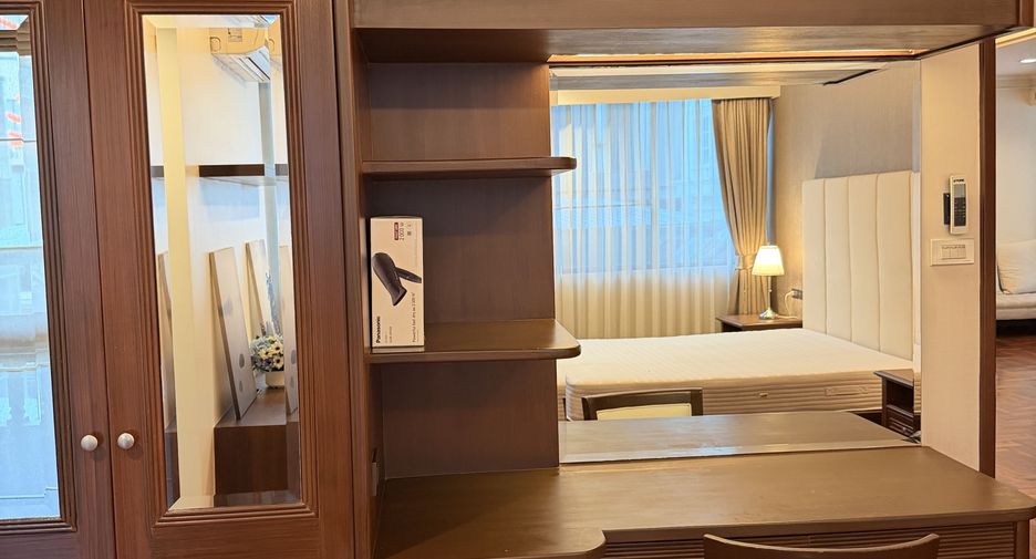 À louer 2 chambres condo à Pathum Wan, Bangkok