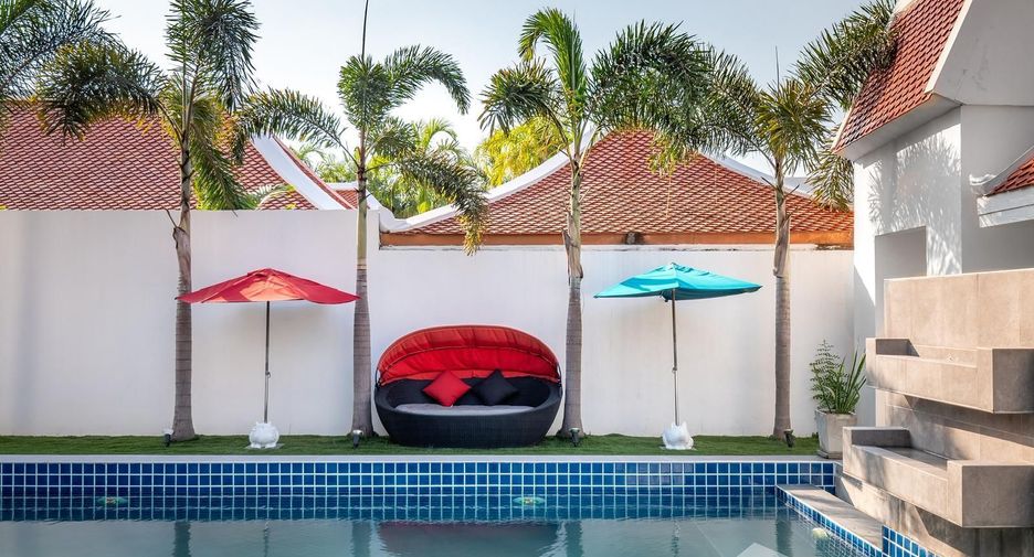 For sale 6 ベッドルーム villa in Bang Lamung, Chonburi