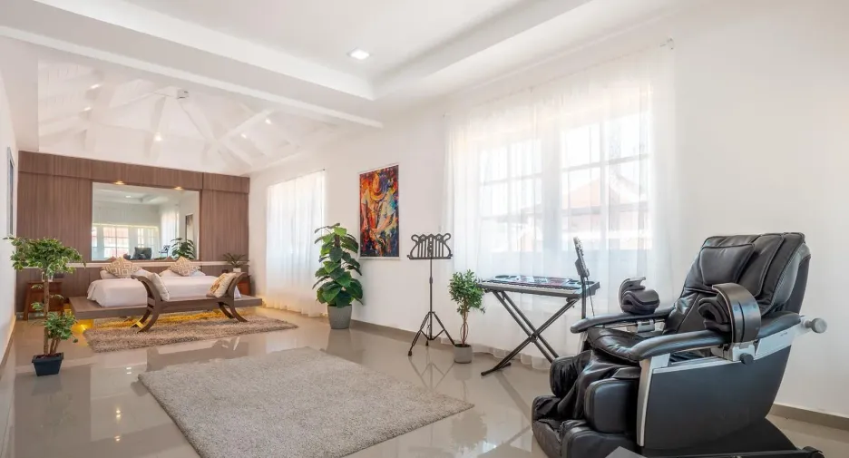 For sale 6 ベッドルーム villa in Bang Lamung, Chonburi