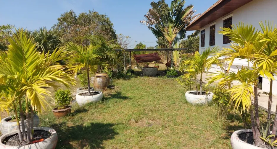 Casa en venta de 3 habitaciones en Prasat, Surin