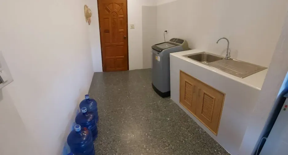 Casa en venta de 3 habitaciones en Prasat, Surin