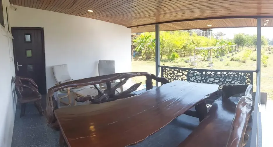 Casa en venta de 3 habitaciones en Prasat, Surin