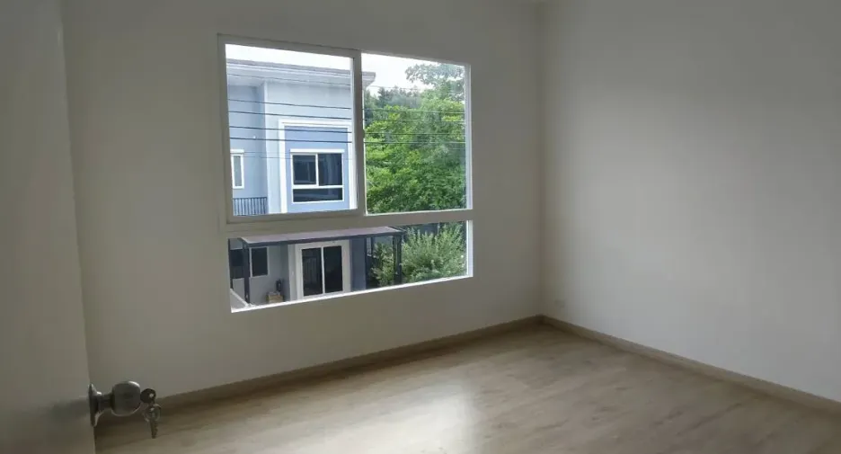 Reihenhaus zur Miete mit 2 Zimmer in Bang Kruai, Nonthaburi