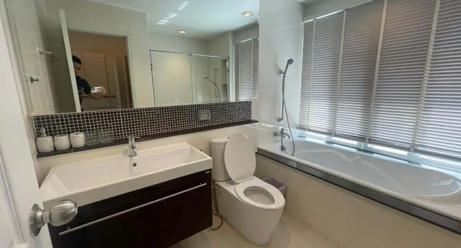 For rent 4 bedrooms house in Mueang Nonthaburi, Nonthaburi