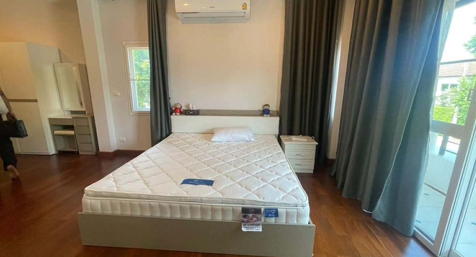 For rent 4 bedrooms house in Mueang Nonthaburi, Nonthaburi