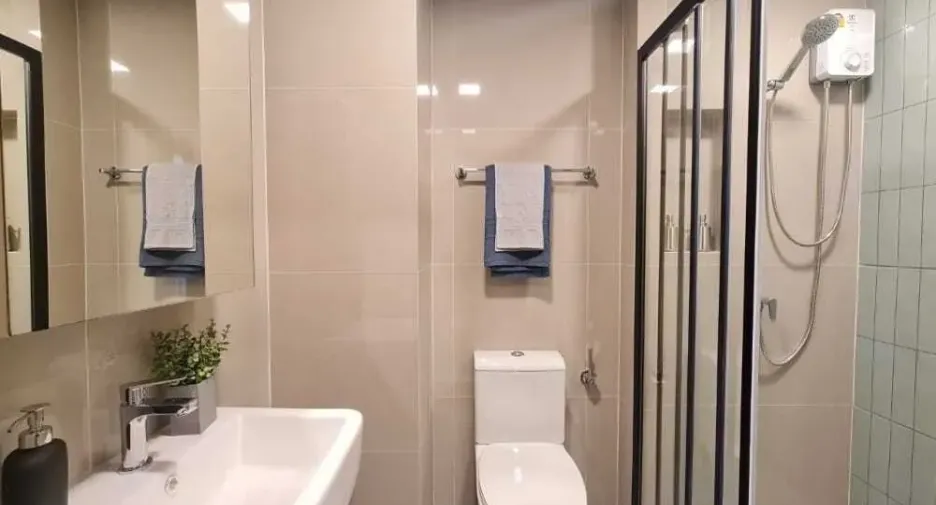 For sale studio condo in Khlong San, Bangkok
