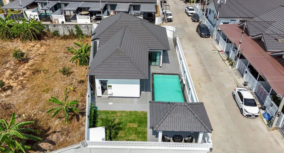 For sale 4 bedrooms house in Bang Lamung, Chonburi