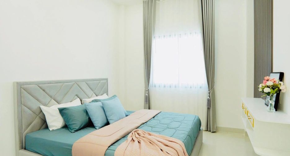 For sale 4 bedrooms house in Bang Lamung, Chonburi