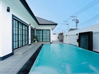 For sale 4 bedrooms house in Bang Lamung, Chonburi