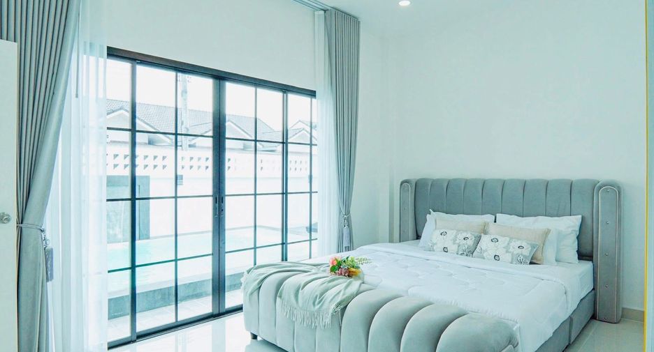 For sale 4 bedrooms house in Bang Lamung, Chonburi