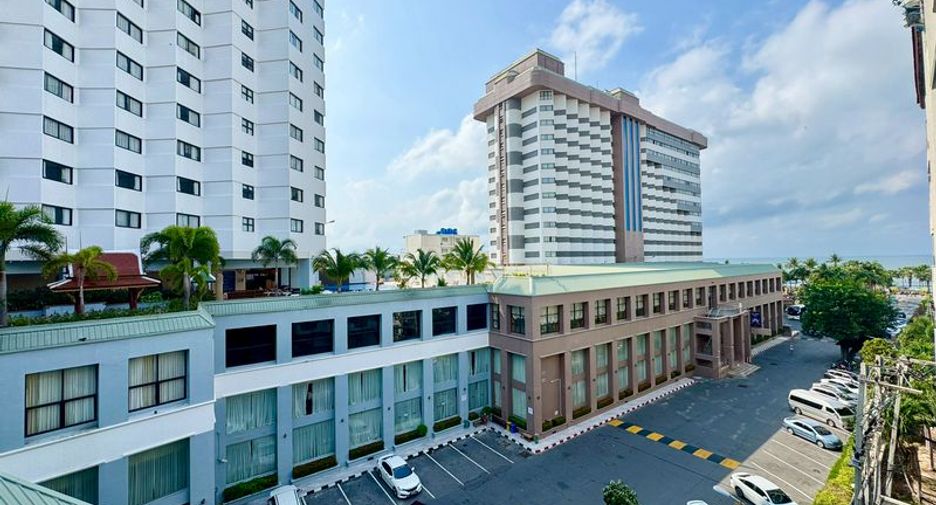 For sale 2 bedrooms condo in Jomtien, Pattaya