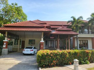For sale 5 bedrooms villa in Thalang, Phuket