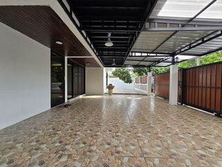ให้เช่า 3 ห้องนอน บ้านเดี่ยว ใน บางกะปิ, กรุงเทพฯ